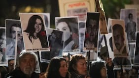 Entregan restos de cuatro víctimas de la Caravana de la Muerte exhumados en 2024 por errores en identificación