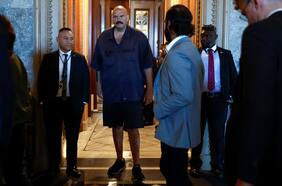 Senado de EE.UU. flexibiliza su código de vestimenta en la era del regreso a la oficina