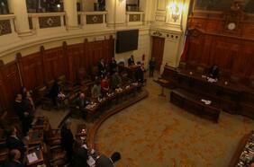 Nueva Constitución: Soto dice que discusión por bases institucionales está “casi cerrada” y partidos tendrán plazo hasta el domingo para presentar “observaciones”