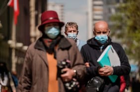 Seguirán las mascarillas: OMS dice que alza de casos de Covid en China pone en duda fin de  pandemia