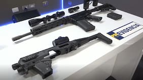 PDI incauta dos fusiles de guerra y siete kilos de cocaína tras operativo en El Bosque y La Cisterna