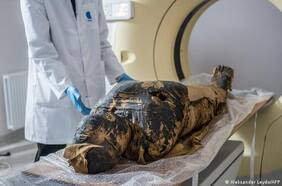 Arqueólogos descubren la primera momia egipcia embarazada del mundo