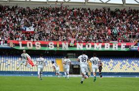El grave accidente que golpea el festejo de Lota Schwager tras su ascenso a Segunda División