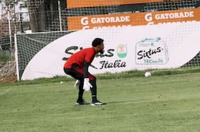 Directo al Monumental: Vozinha sorprende tras su viaje con Cabo Verde y aparece en los entrenamientos de Colo Colo