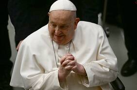 Papa Francisco acude a la basílica de San Pedro a rezar y no se descarta participar de ceremonia este domingo