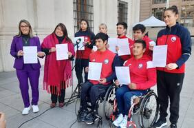 Diputadas y 47 deportistas piden al Presidente Boric un departamento de la Villa Panamericana como premio a medallistas de Santiago 2023