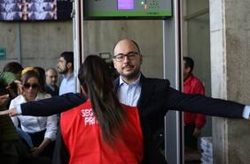 Se va con el resto de los presos: nuevo informe de salud de Nicolás López establece su traslado a celdas comunes