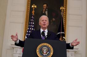 Biden dice que con el proyecto de ley de infraestructura, EE.UU. podría agregar 19 millones de empleos