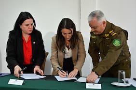 Seguridad y Educación firman convenio con Carabineros para reforzar seguridad en establecimientos educacionales