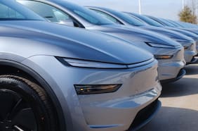 El servicio de robotaxis de Tesla se alista para debutar en las calles