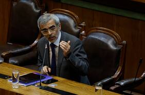 “Me referí de modo impropio a las dudas razonables”: Cordero ofrece disculpas a diputados tras “encontrón” con Araya