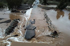 Tras las lluvias, el peligro sigue bajo tierra: suelos saturados elevan el riesgo de socavones y deslizamientos en el norte