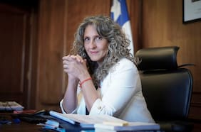 Ana Victoria Quintana regresa a casa: exsubsecretaria removida por Arrau reactiva su militancia en el P. Nacional Libertario