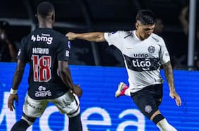 Su primer tanto con Olimpia: Esteban Matus anota un golazo ante Vasco da Gama en Copa Sudamericana