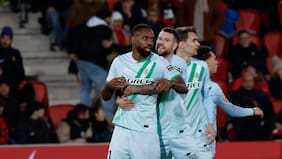 “Cuando te has convertido en un equipo ganador, se nota”: España se rinde ante la racha del Betis de Pellegrini