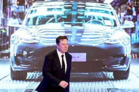 Las acciones de Tesla suben tras salida de Musk del gobierno, pero los inversionistas no le creen del todo