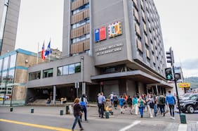 Lío de platas: PDI allana oficinas del Gobierno Regional de La Araucanía y domicilios de funcionarios