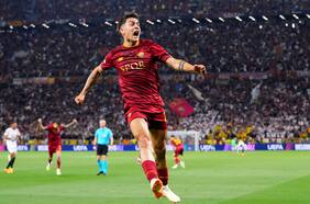 Paulo Dybala abre la cuenta ante Sevilla y pone a soñar a la Roma y a Mourinho