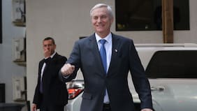 Kast alista detalles de gira a Centroamérica y confirma visita a cárcel de Bukele