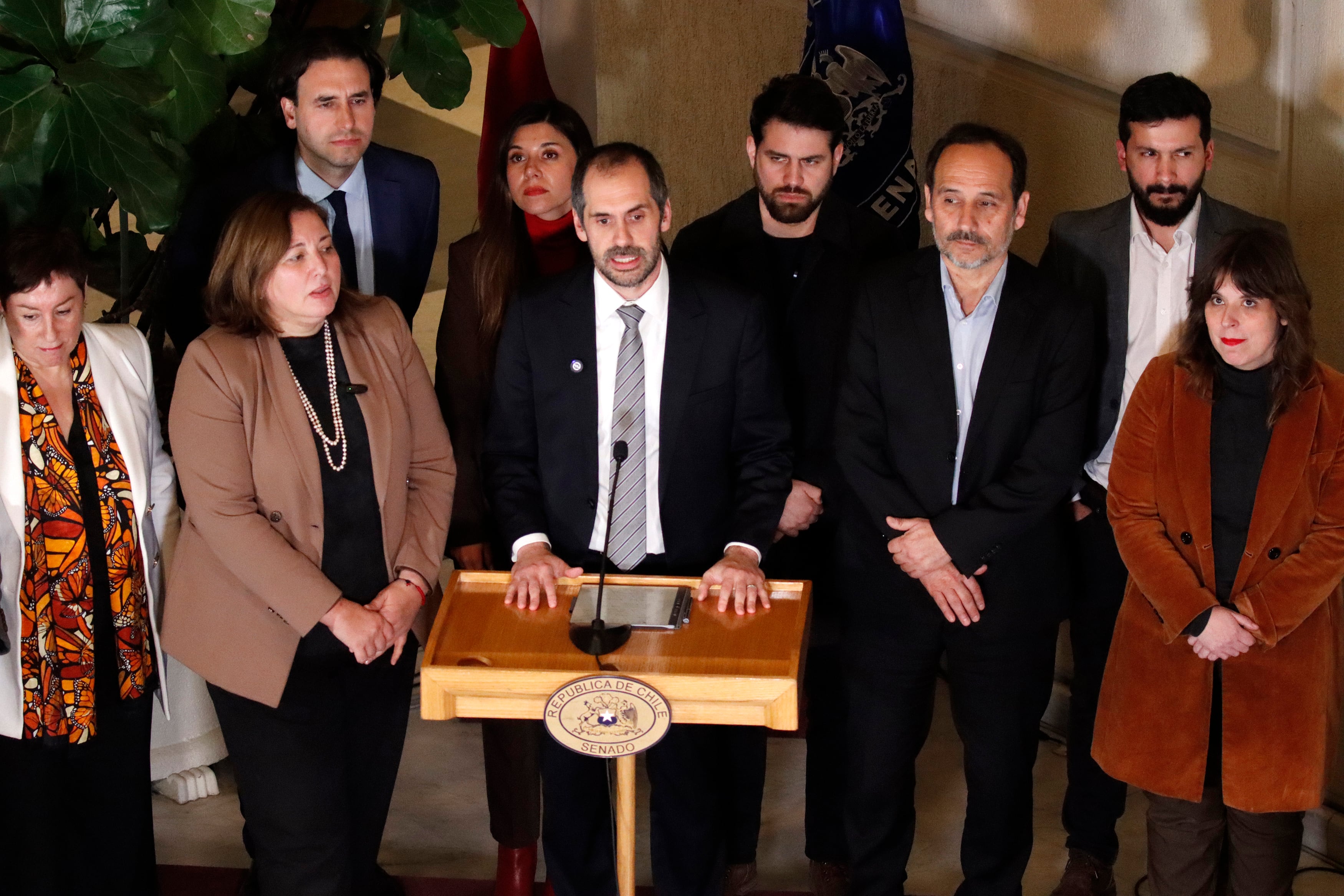 "Papelón", "show político" y "bochorno parlamentario": los reproches de la oposición tras fracaso de la AC contra Grau