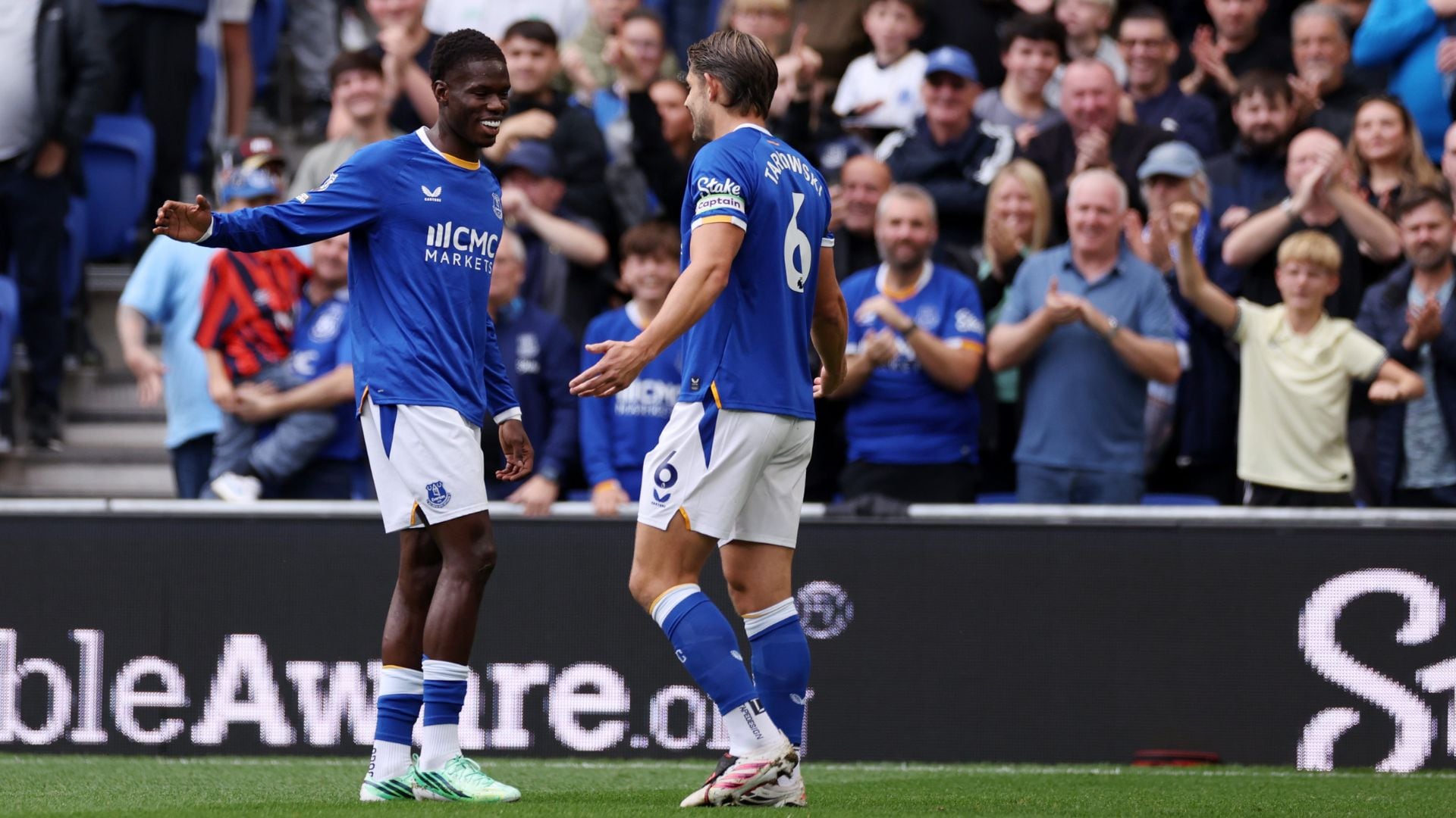 Marcelino Núñez se vuelve a quedar en el banco en la derrota del Ipswich Town ante el Everton por Premier League