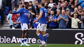 Marcelino Núñez se vuelve a quedar en el banco en la derrota del Ipswich Town ante el Everton por Premier League