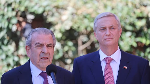 Presidente Kast recibe en La Moneda al embajador en Misión Especial Eduardo Frei Ruiz-Tagle