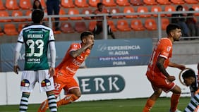 Alegría en Calama: Cobreloa supera a Wanderers en los penales y avanza a la semifinal de la liguilla de la Primera B