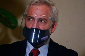 Secretario del Senado ante investigación sanitaria: Ahora intensifica su estrategia ante el TC