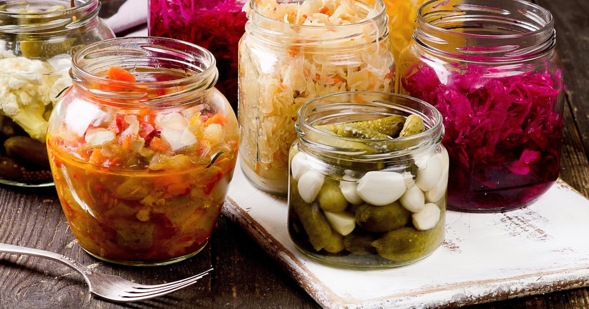¿Consumir alimentos fermentados puede mejorar la salud intestinal? Esto dice una especialista