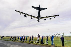 Detienen a hombre británico-iraní por el incidente cerca de la base aérea de Fairford
