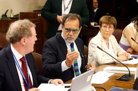 Mulet presidirá comisión de acusación contra Pardow y complica planes del gobierno