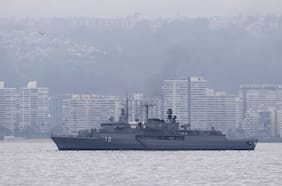 Destructor Almirante Brown de la Armada argentina permanecerá en Valparaíso en viaje al ejercicio UNITAS LXVII en Perú