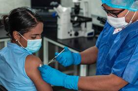 Modo alerta: red de vigilancia detectó inusual brote de meningitis, similar a la prepandemia