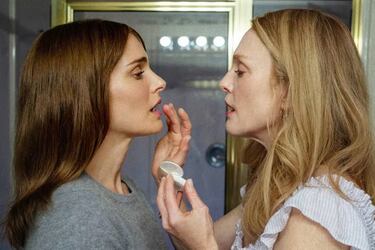 Secretos de un escándalo, película protagonizada por Julianne Moore y Natalie Portman, basada en un hecho real.