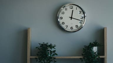 Cambio de hora este fin de semana: ¿Se adelanta o se atrasa el reloj?