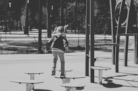 Con altura de niñez: el desafío de pensar el espacio público para niñas y niños