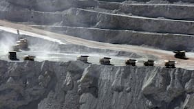 Sector minero aumentó 5% su extracción de agua de mar en 2025 y este año superará en uso a la continental