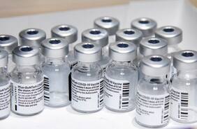 Aprueban el uso de la vacuna de Pfizer en menores de entre 12 y 15 años en Estados Unidos