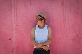 Germán Carrasco, poeta: “Este libro es una especie de crítica al carpetazo y al inmensismo chileno”