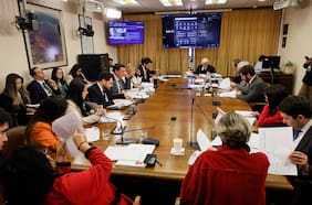 Comisión de Familia avanza en proyecto de responsabilidad parental y aprueba modificaciones por unanimidad