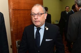 Tras superar impasse, Boric y van Klaveren se reúnen este jueves con embajador de Argentina para recibir sus cartas credenciales