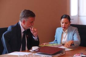 Arredondo y Undurraga abordan polémica del Pase Cultural en reunión bilateral