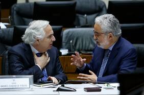 Desde la Redacción: Capítulo 68 | Inclusión de Andrés Chadwick en libelo contra Vivanco causa tensiones en el oficialismo