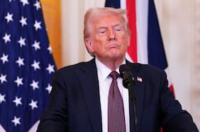 Gobierno de Trump planea cerrar unas 30 embajadas y consulados en Europa y África