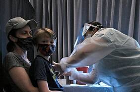 Por qué una vacuna Covid-19 para niños está tardando tanto