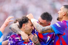 Doblete, líder futbolístico y anímico: la tarde consagratoria de Cristián Cuevas en la UC tras golear a Colo Colo