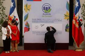 Presidente Boric firma proyecto de ley para ratificar el Acuerdo de Escazú: “Nos hemos demorado más de la cuenta (...) hoy enmendamos el rumbo”