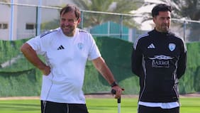 Con el Mago Jiménez en su cuerpo técnico: José Luis Sierra regresa a Medio Oriente tras su fracaso con Unión Española