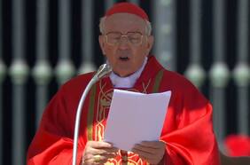 Quién es Giovanni Battista Re, el cardenal que oficia el funeral del Papa Francisco y cuál es su rol en el cónclave